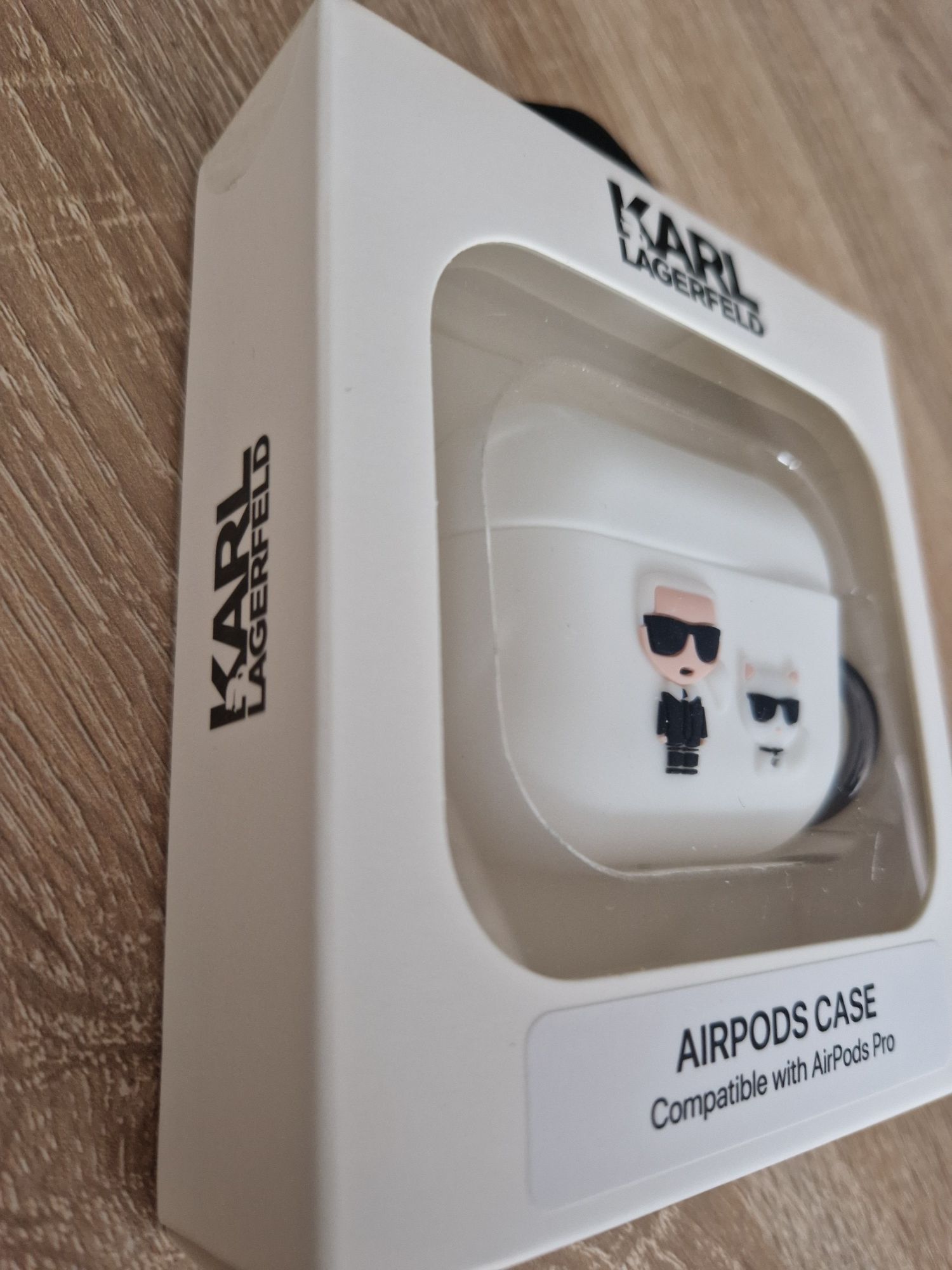 Oryginalne Etui KARL LAGERFELD Silicone Karl & Choupette AirPods Pro