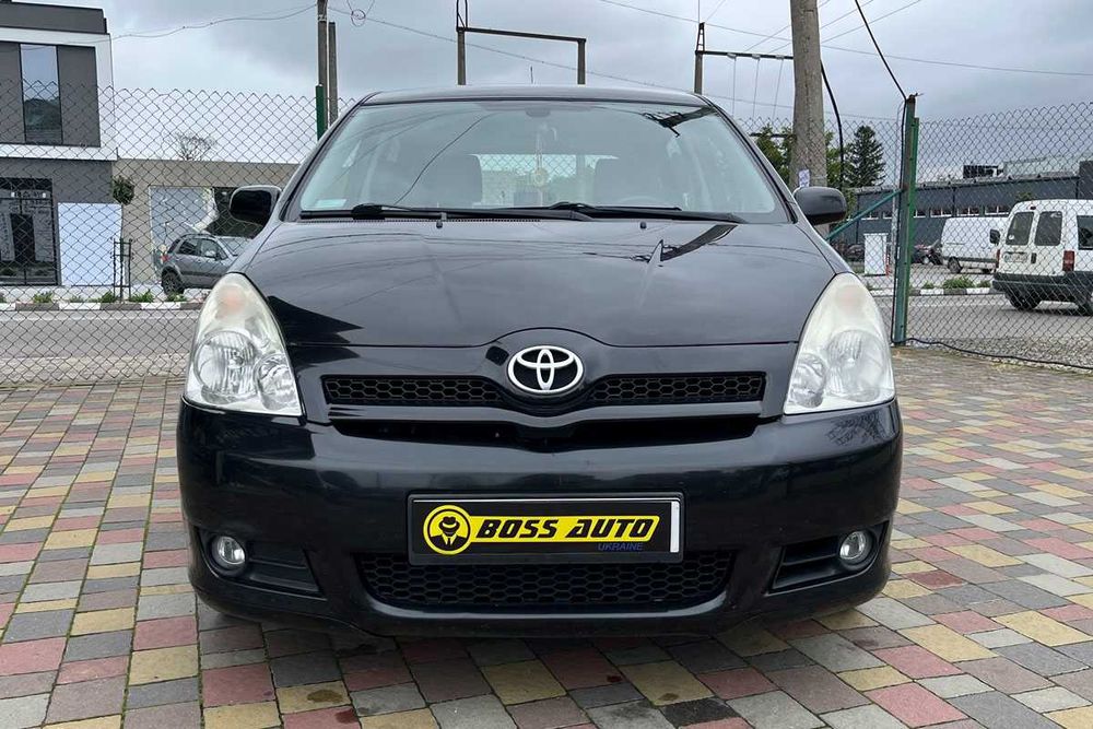 Toyota Corolla Verso 2005