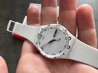 SWATCH OVER WHITE GW716 часи годинник