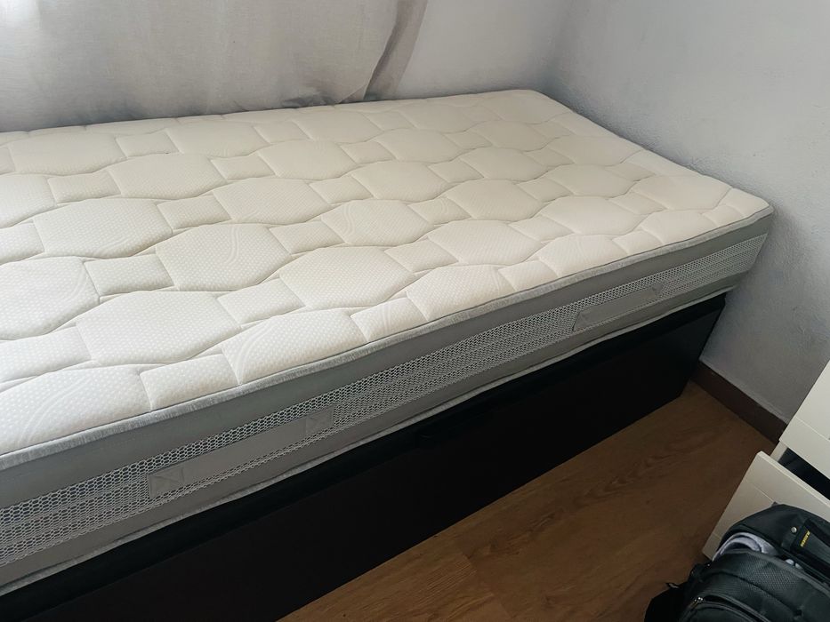 Cama sommier de solteiro