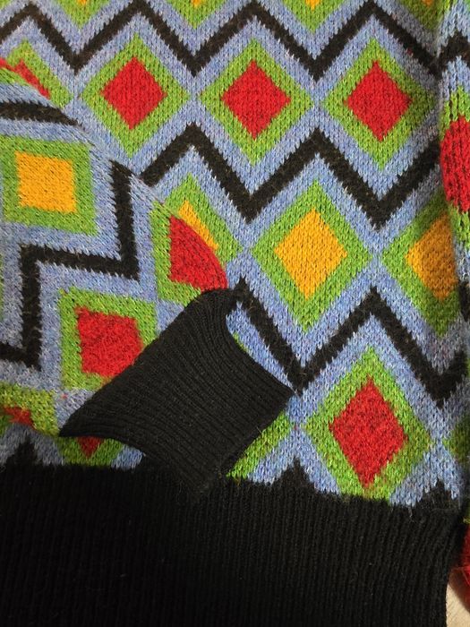 Светр для дівчинки 8-10 років