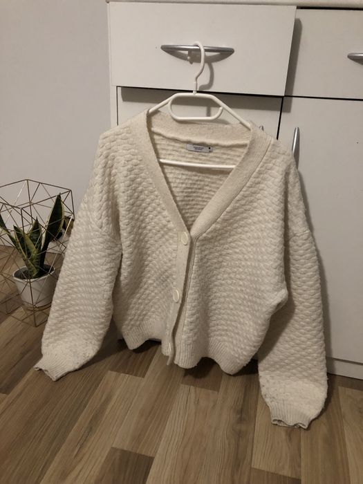 Kremowy kardigan sweter wełna boho