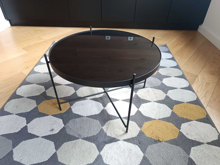 Szklany stolik niski kawowy