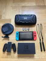 Nintendo Switch 2020 + 3 gry + 2 pady + etui