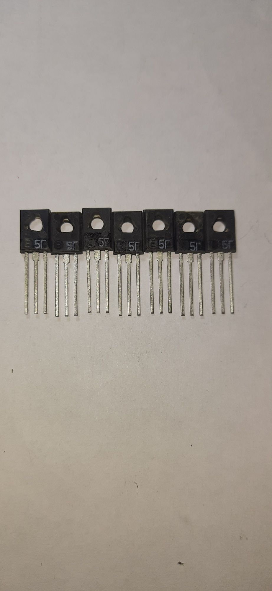 Транзистор КТ 815 В, А.