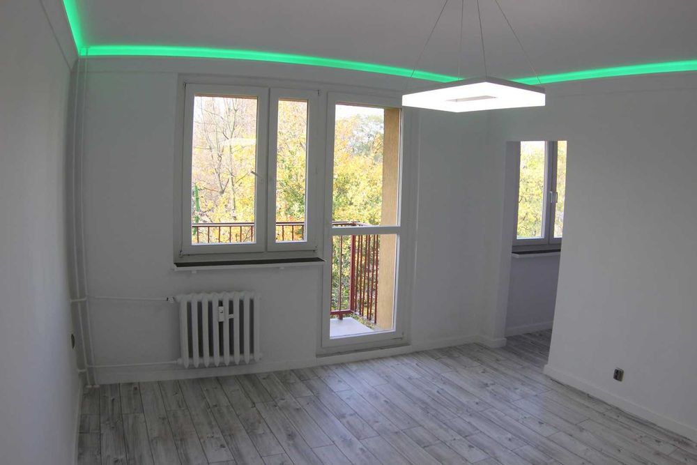 Duża kawalerka do wynajęcia. Balkon. Fajny stan!