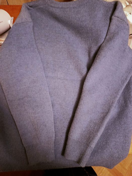 Чоловічий  светр у коледжному стилі з портретом і літерами