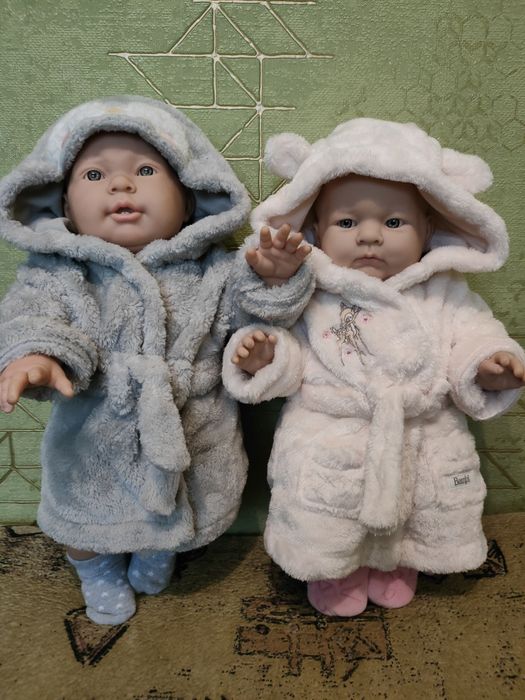 Гарний одяг для ляльок.