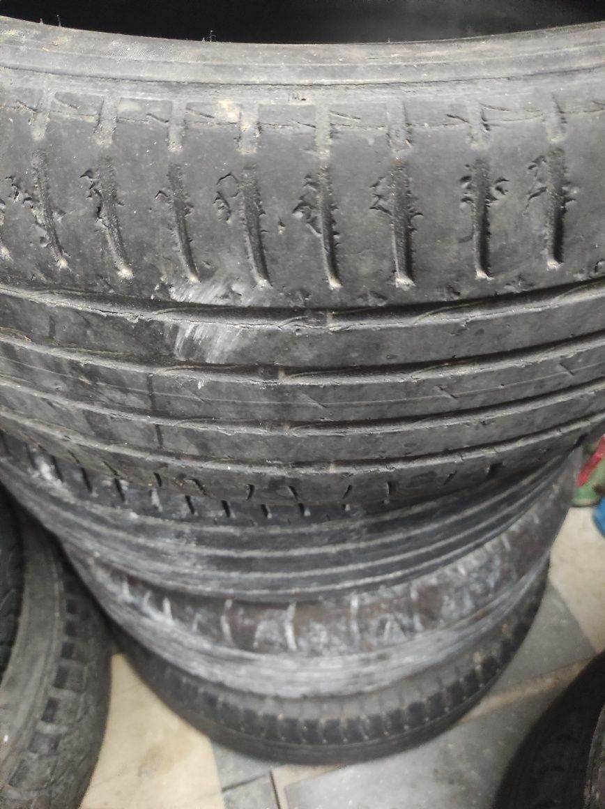 Шини Nokian 215/60 R16