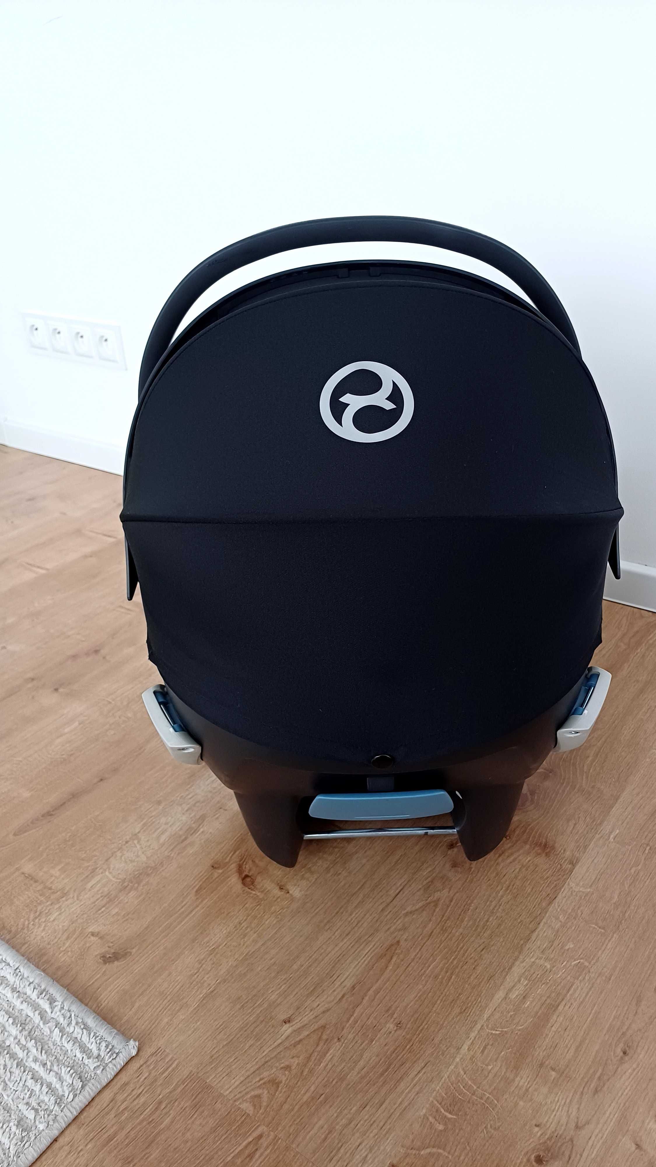 Sprzadm fotelik cybex Aton 5 + baza
