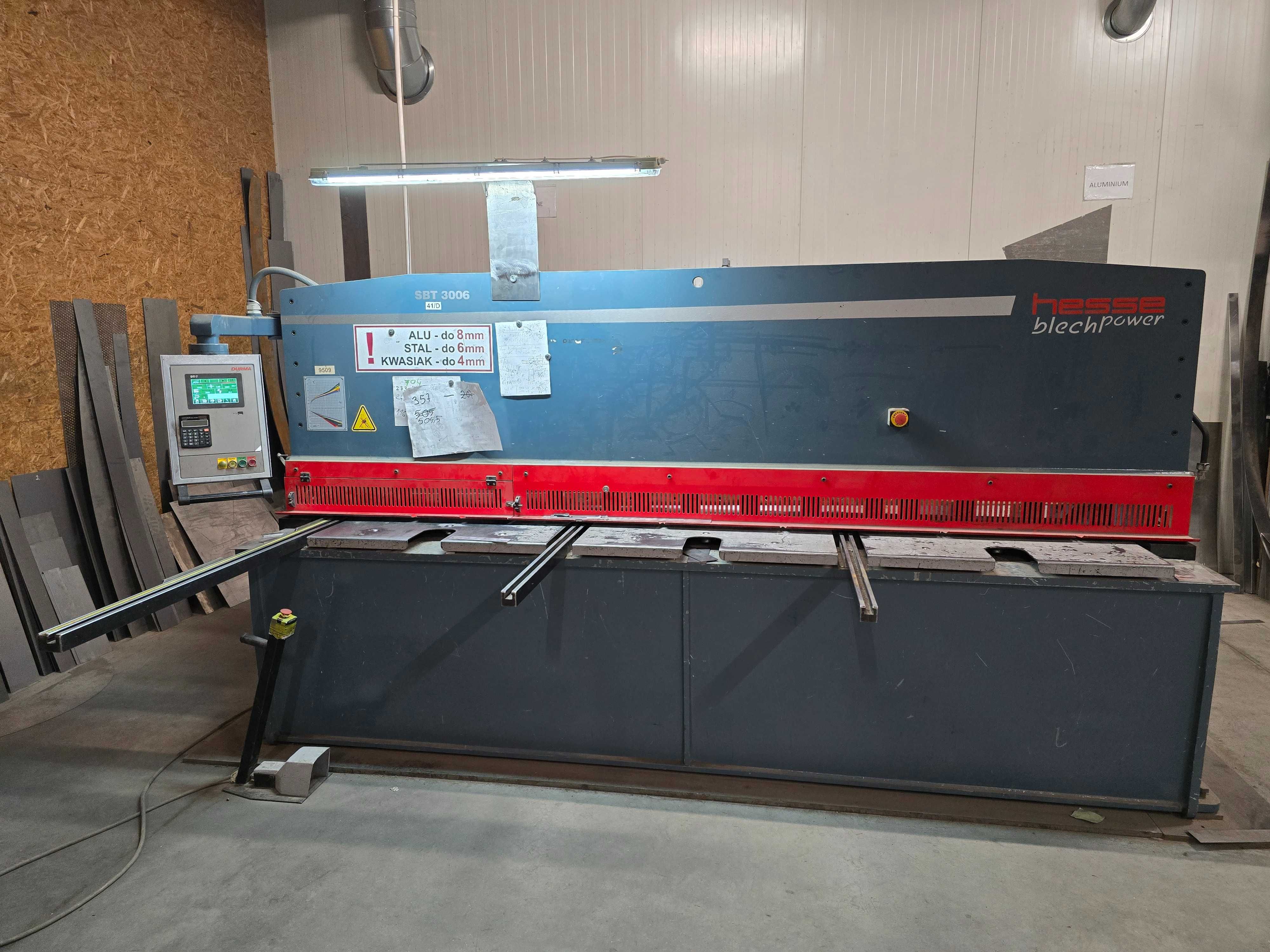 Cięcie i gięcie blach CNC - usługi gięcia metalu, stali i aluminium