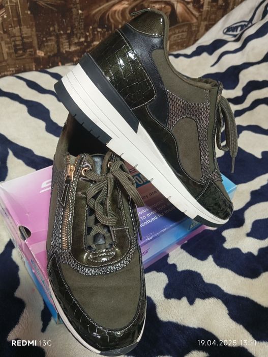 Текстиль+еко шкіра.