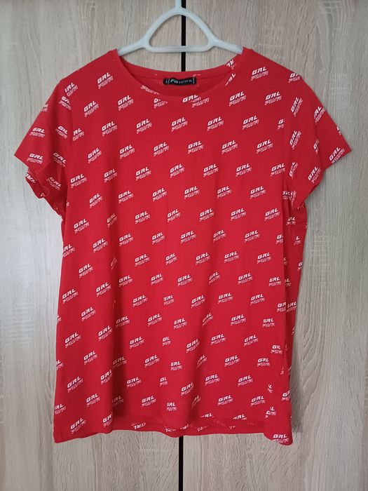 "Girl Power" FB Sister czerwona bawełniana koszulka rozmiar XL