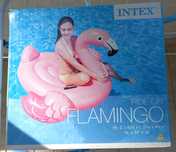 Boia flamingo embalagem selada