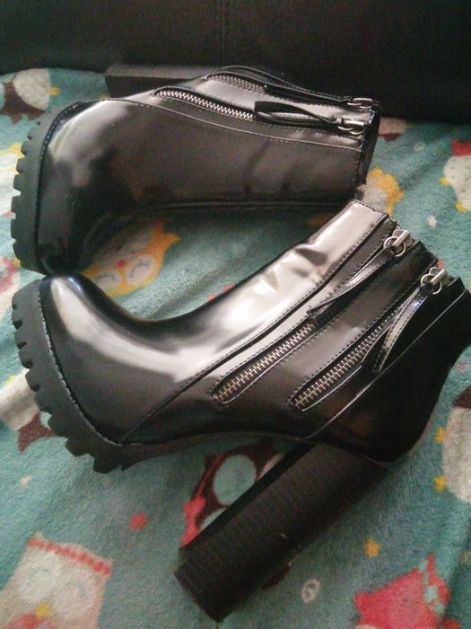 Botas de cowboy 20€ calçado guimarães e Marypaz tamanho 38