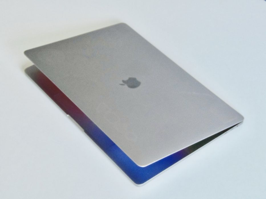 MacBook Pro 15” 2019 Radeon Pro 555 16/256 Gb M2 Retina XDR P3
