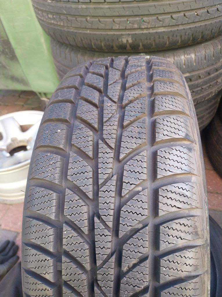 Opony Zimowa Hankook 185/55R15 82T