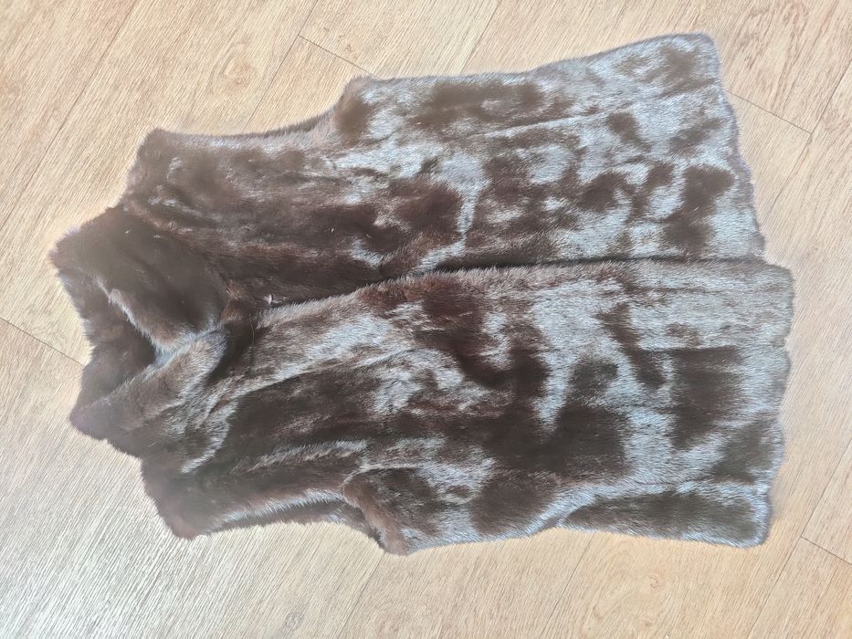 Норкова жилетка жіноча