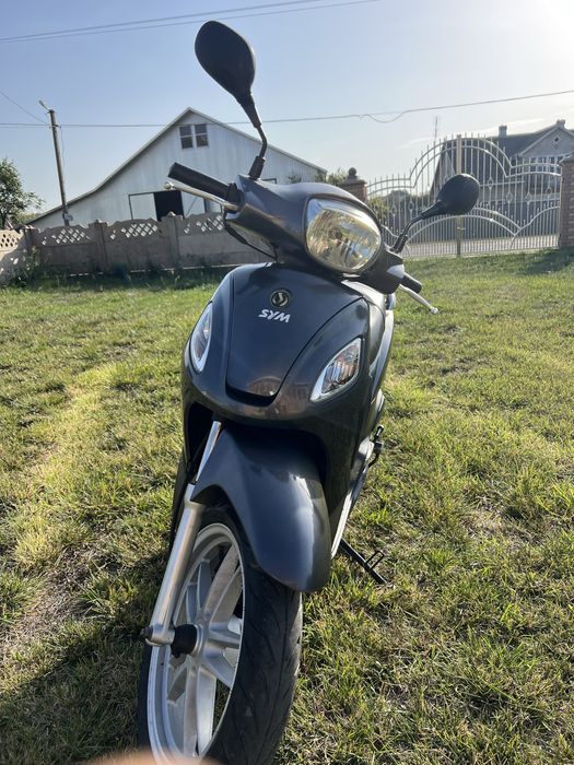 Продається скутер sumphony 150 кубів