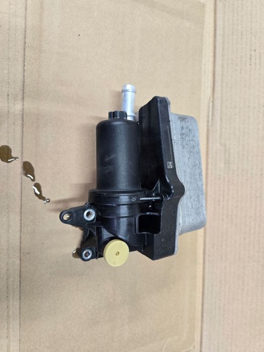 CHŁODNICZKA OLEJU SKRZYNI BIEGÓW MERCEDES W246 GLA 156 CLA W176