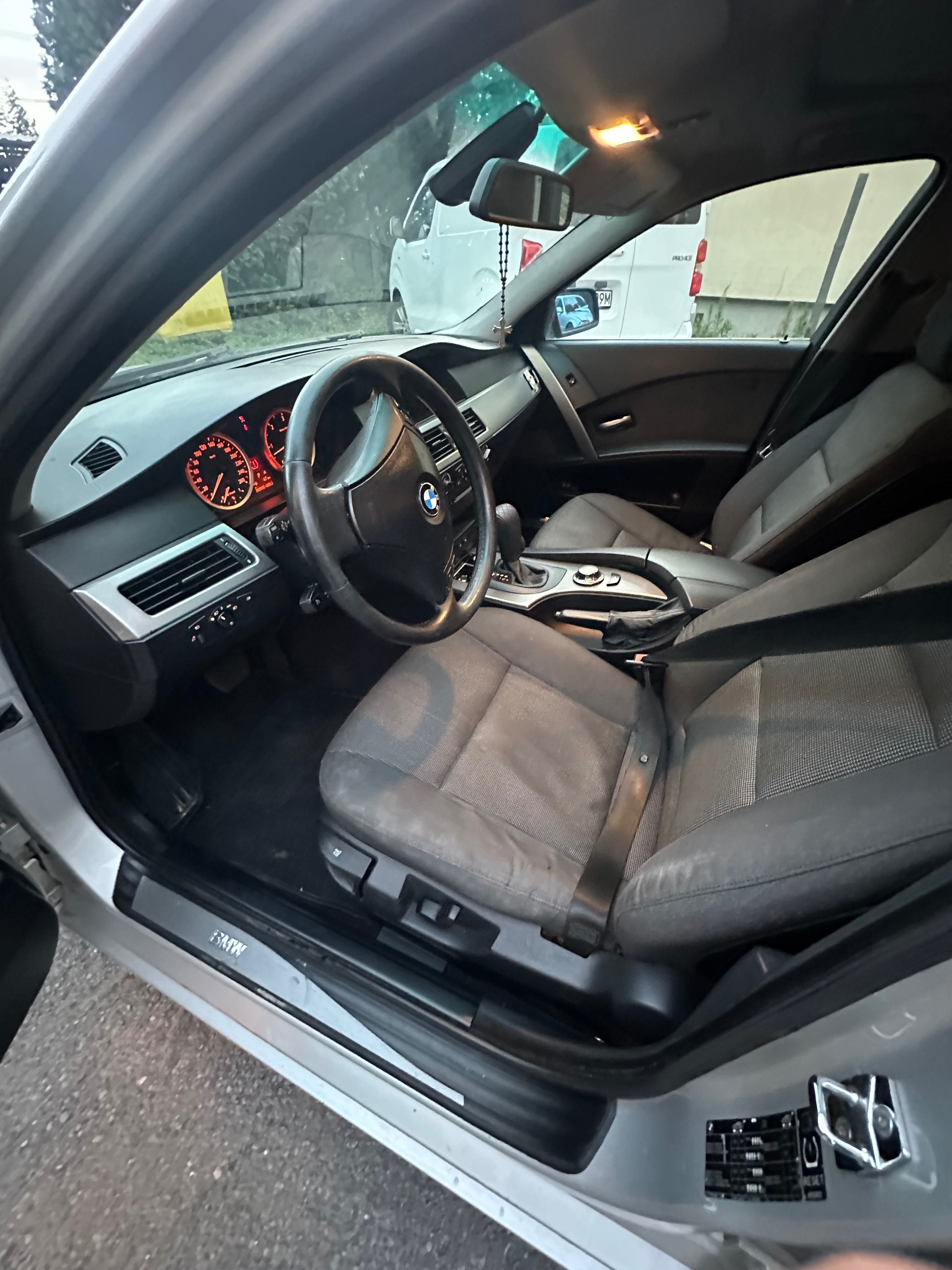 BMW E60 2.5 2004
