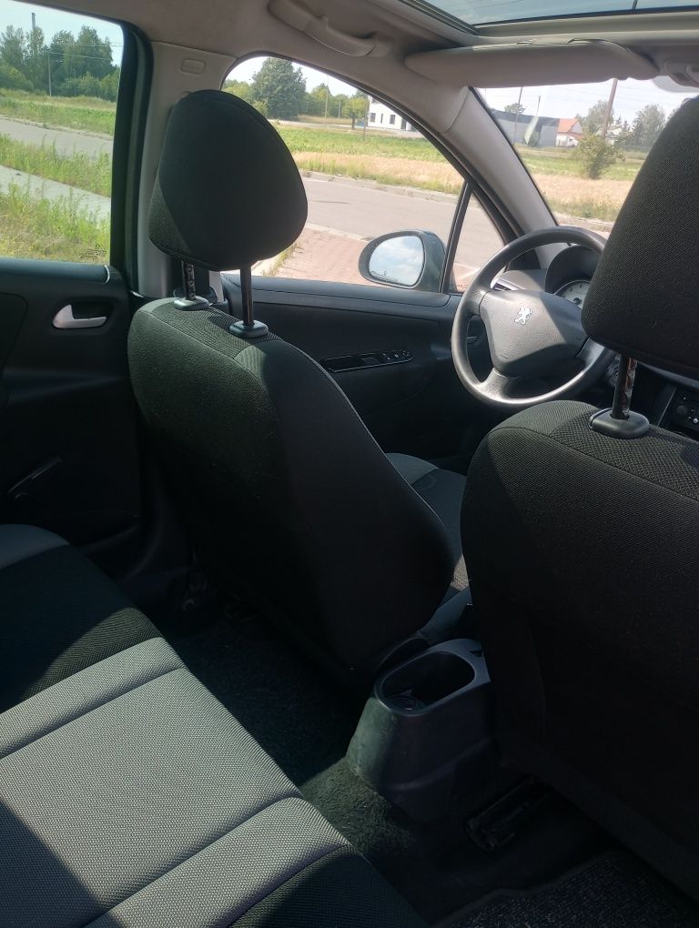 Peugeot 207 sw stan bardzo dobry