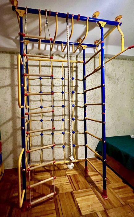 Спортивный комплекс, шведская стенка с рукоходом