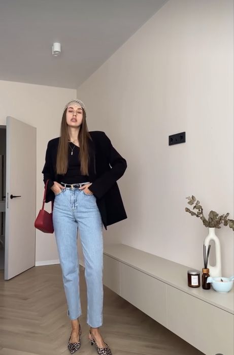 Джинси від бренду VLORIA