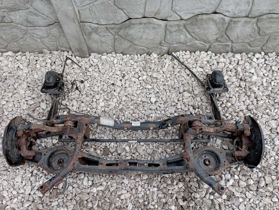 Belka tylna oś tył VW Golf V
