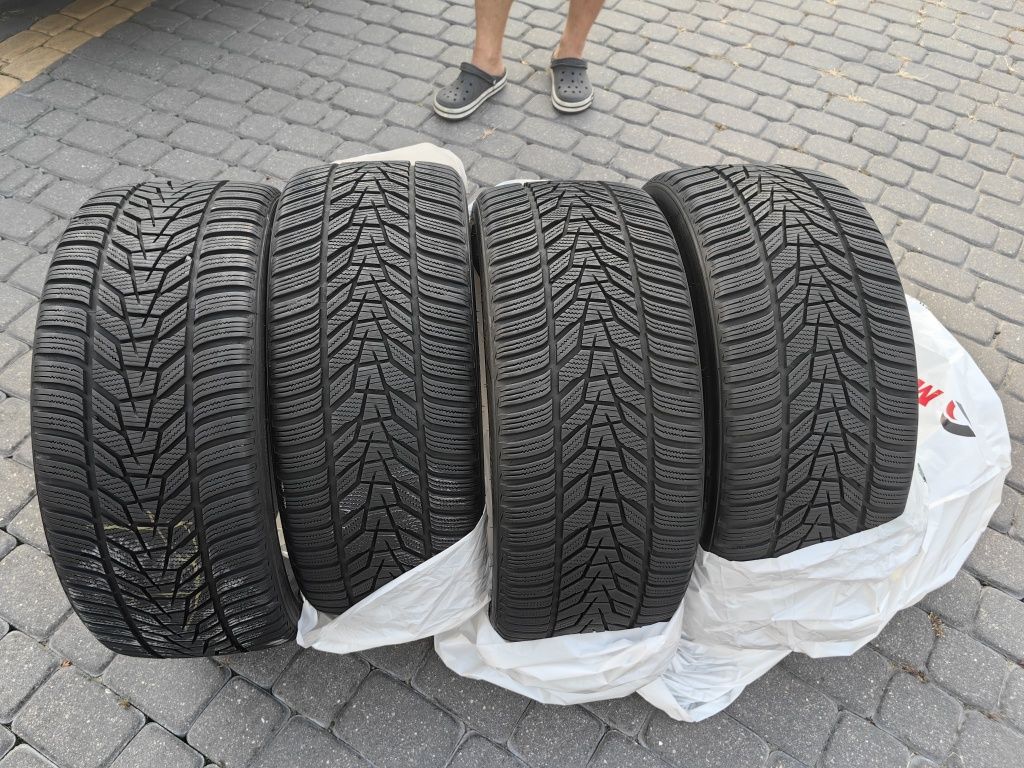 Opony Hankook Winter i*cept evo3 W330