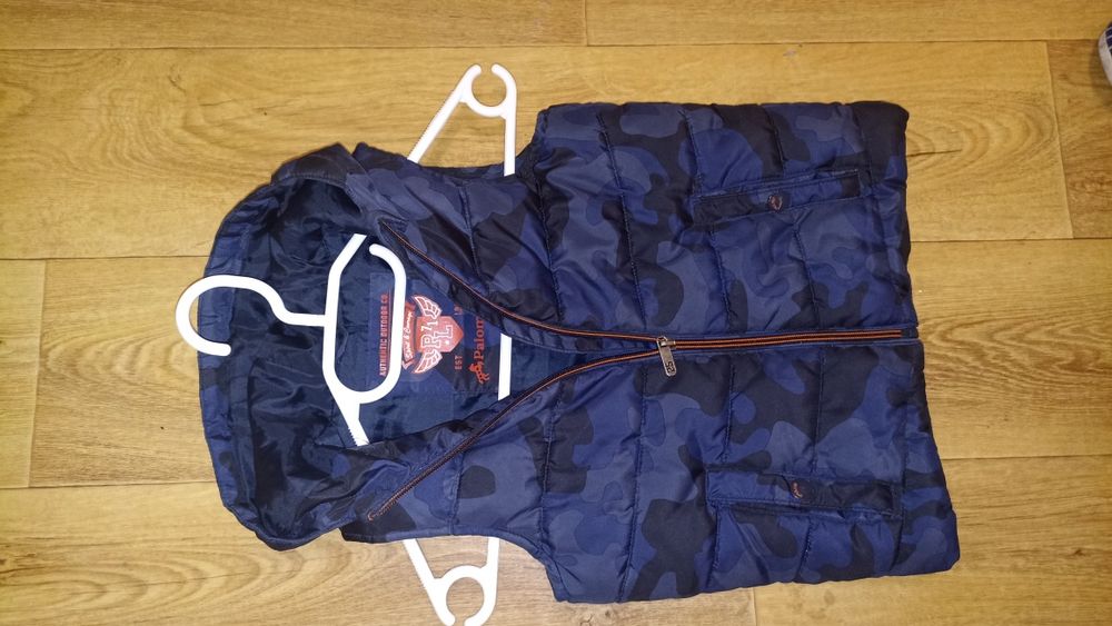 Жилетка на мальчика 3-4 года