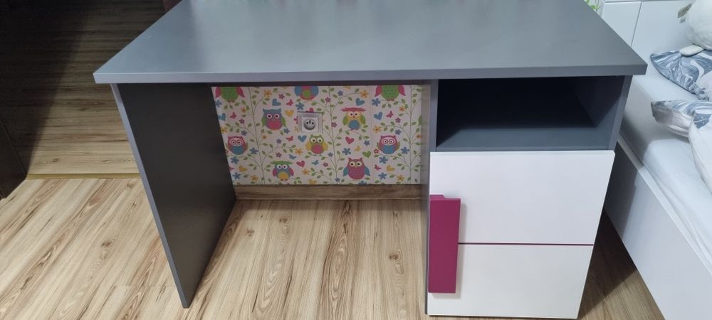 Zestaw mebli dla dziewczynki