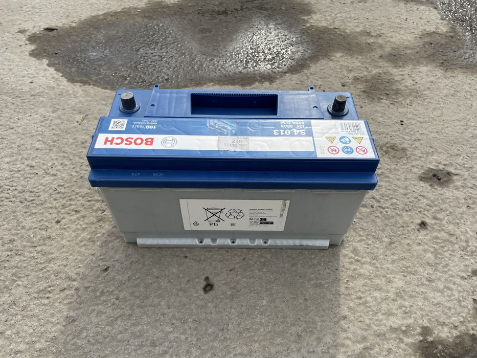 Акумулятор автомобільний Bosch 12v 95Ah S4 013