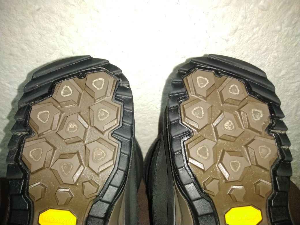 Ботинки Lowa Sassello мембрана Gore -Tex + утеплитель, подошва Vibram