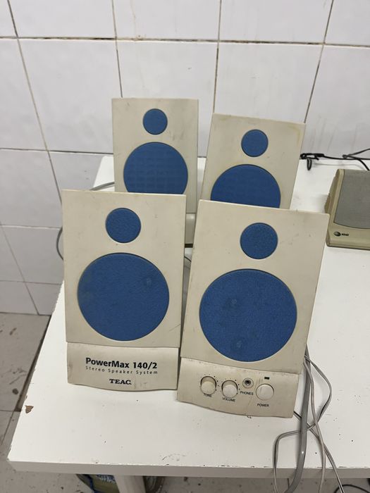 Conjunto de 11 colunas de som para pc