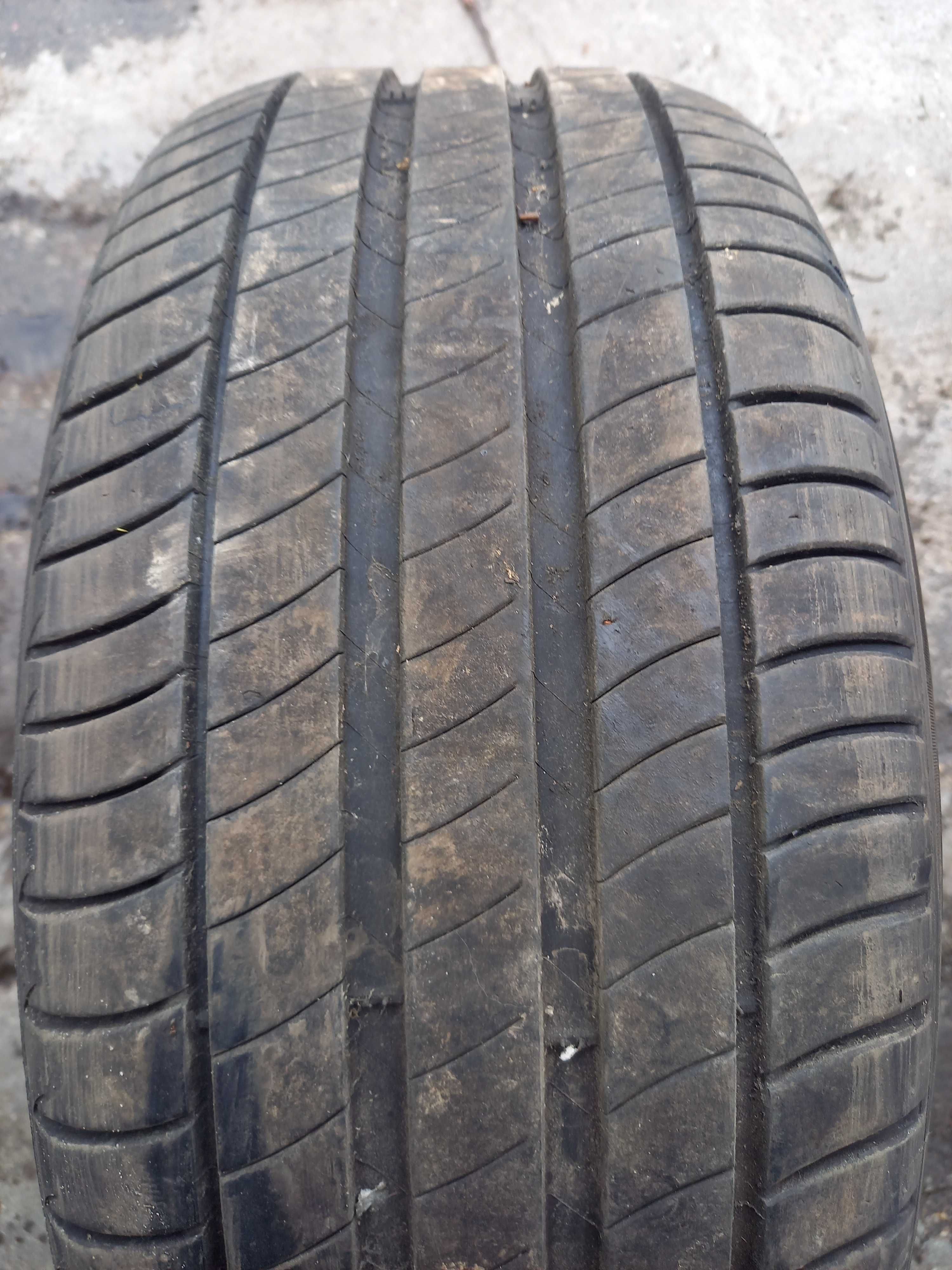 Michelin Primacy 3 235/45 R17 94W 2018r