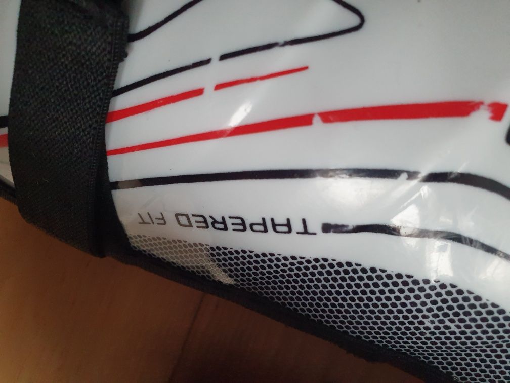 Nagolenniki Bauer Vapor X800 15 cali 38 cm ochraniacze goleni