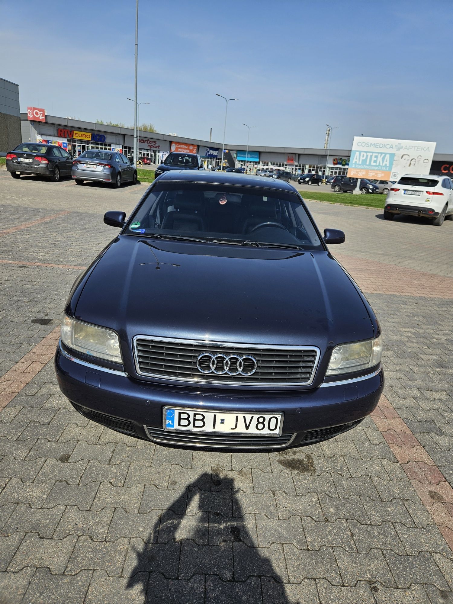 Audi A8 D2 3.7 V8