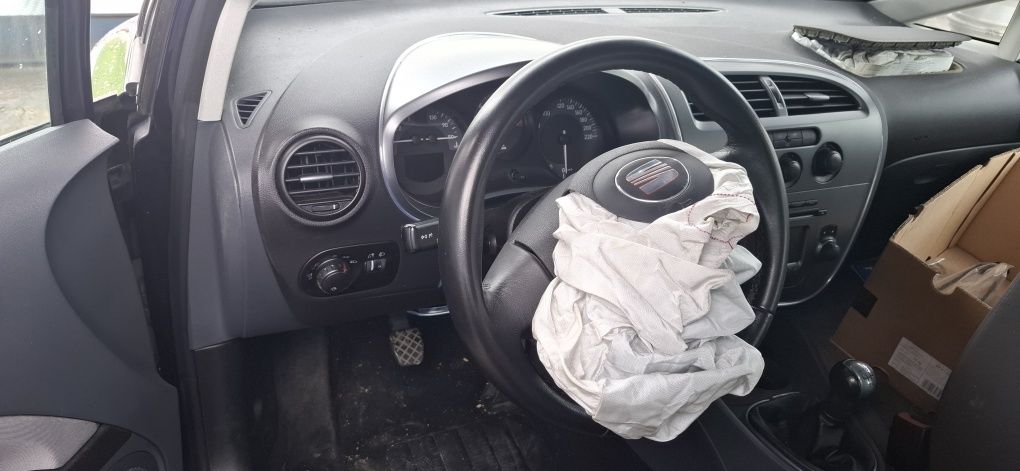 Seat Leon II na części