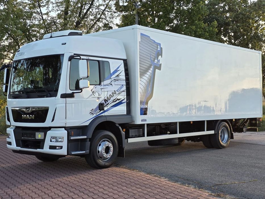 MAN TGM 15.290 / TGL / KONTENER / IZOTERMA / WINDA / KLIMA POSTOJOWA / 2019R / EURO 6 / PEŁEN SERWIS /  8200KG ŁADOWNOŚĆ  / SPROWADZONY / ZADBANY / JAK NOWY /  KSIĄŻKA SERWISOWA / E6 / 18 PALET