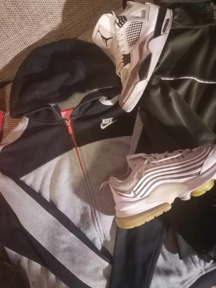 Nike bluzy tech
