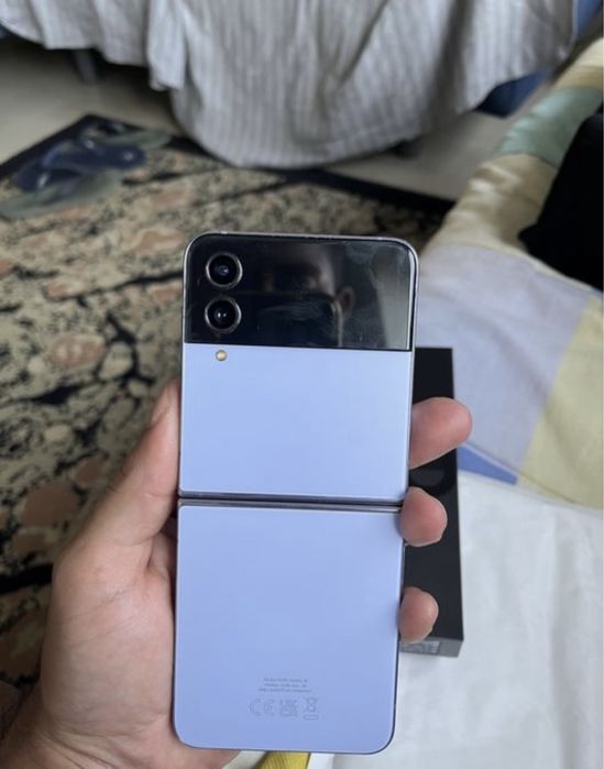 Samsung Z Flip 4