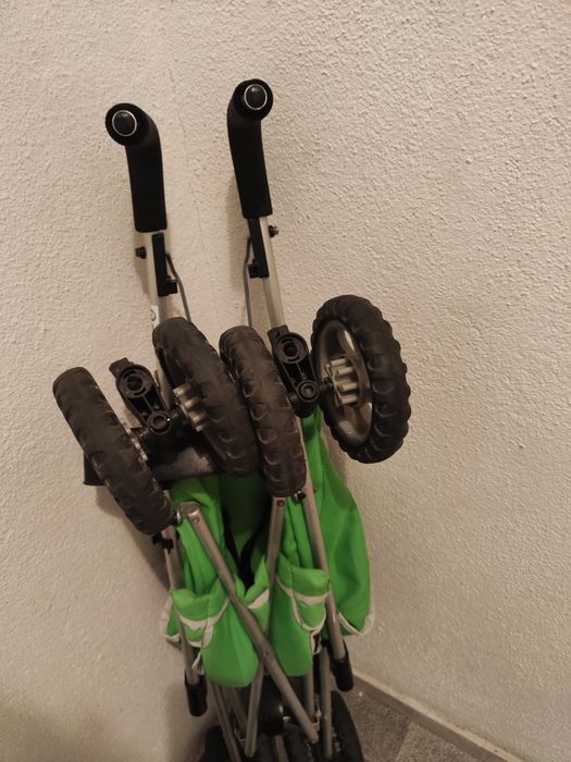 Carrinho de Passeio Pré-Natal — Leve e Prático