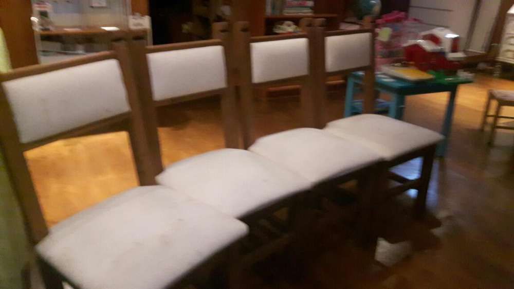 Mesa jantar + 6 cadeiras estilo colonial