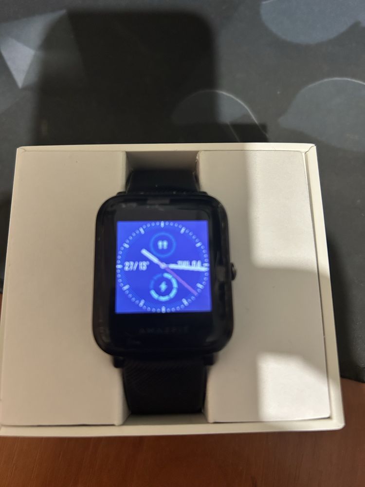 Смарт часы Amazfit Bip A1608