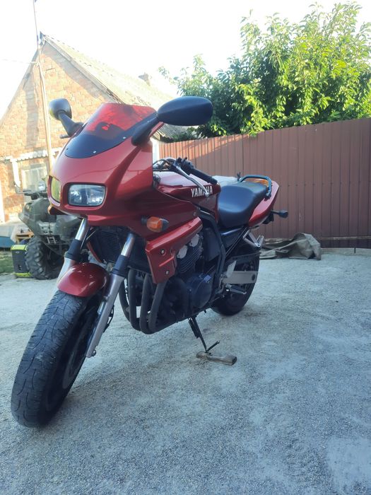 YAMAHA FZS 600 2001 року