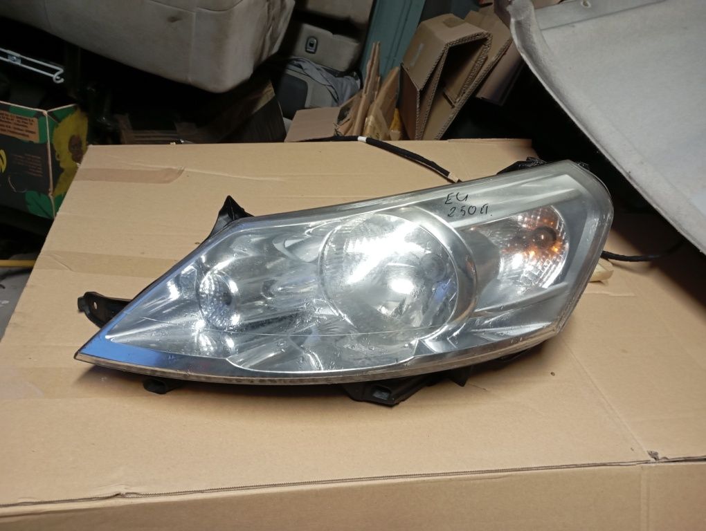 Lampy przód  P strona scudo Expert Jumpy 2007/2016