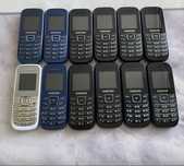 Мобільний телефон Samsung E1200