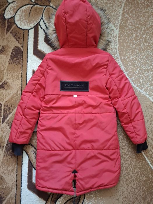 Зимове пальто і шапка для дівчинки 140-146см