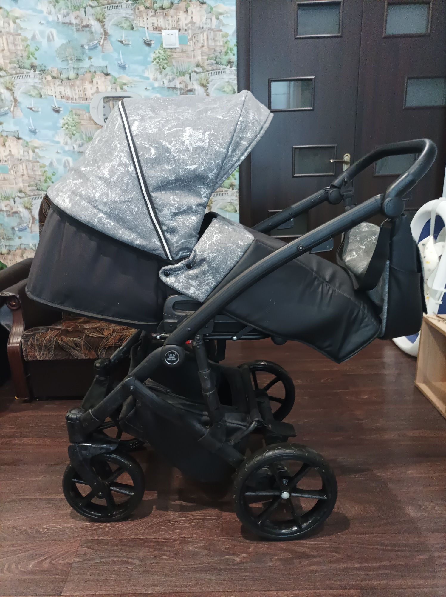 Продам коляску Тако корона 2 в 1.